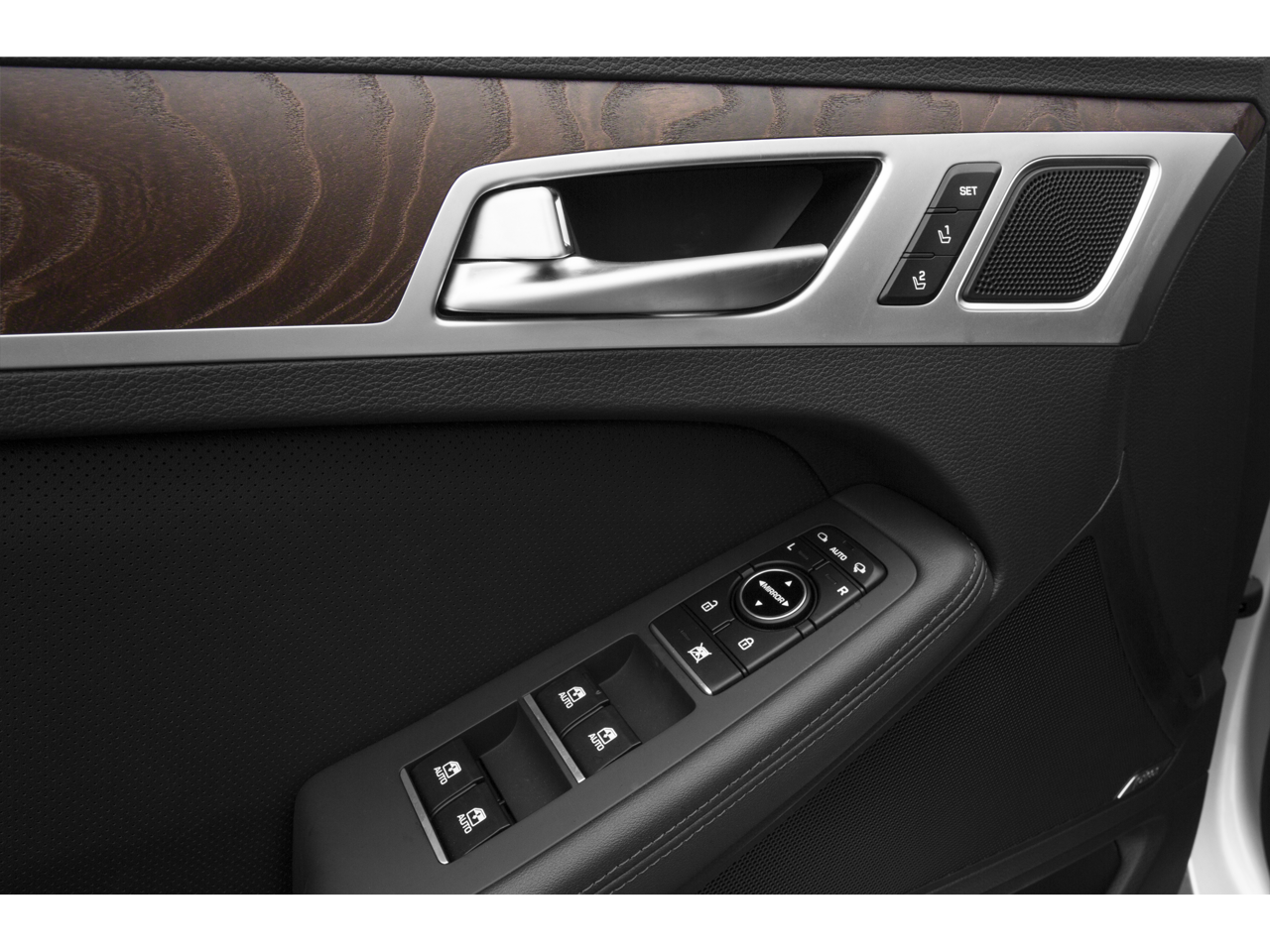 2015 Hyundai GENESIS 3.8