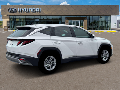 2026 Hyundai TUCSON SE FWD