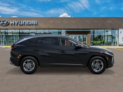2026 Hyundai TUCSON SE FWD