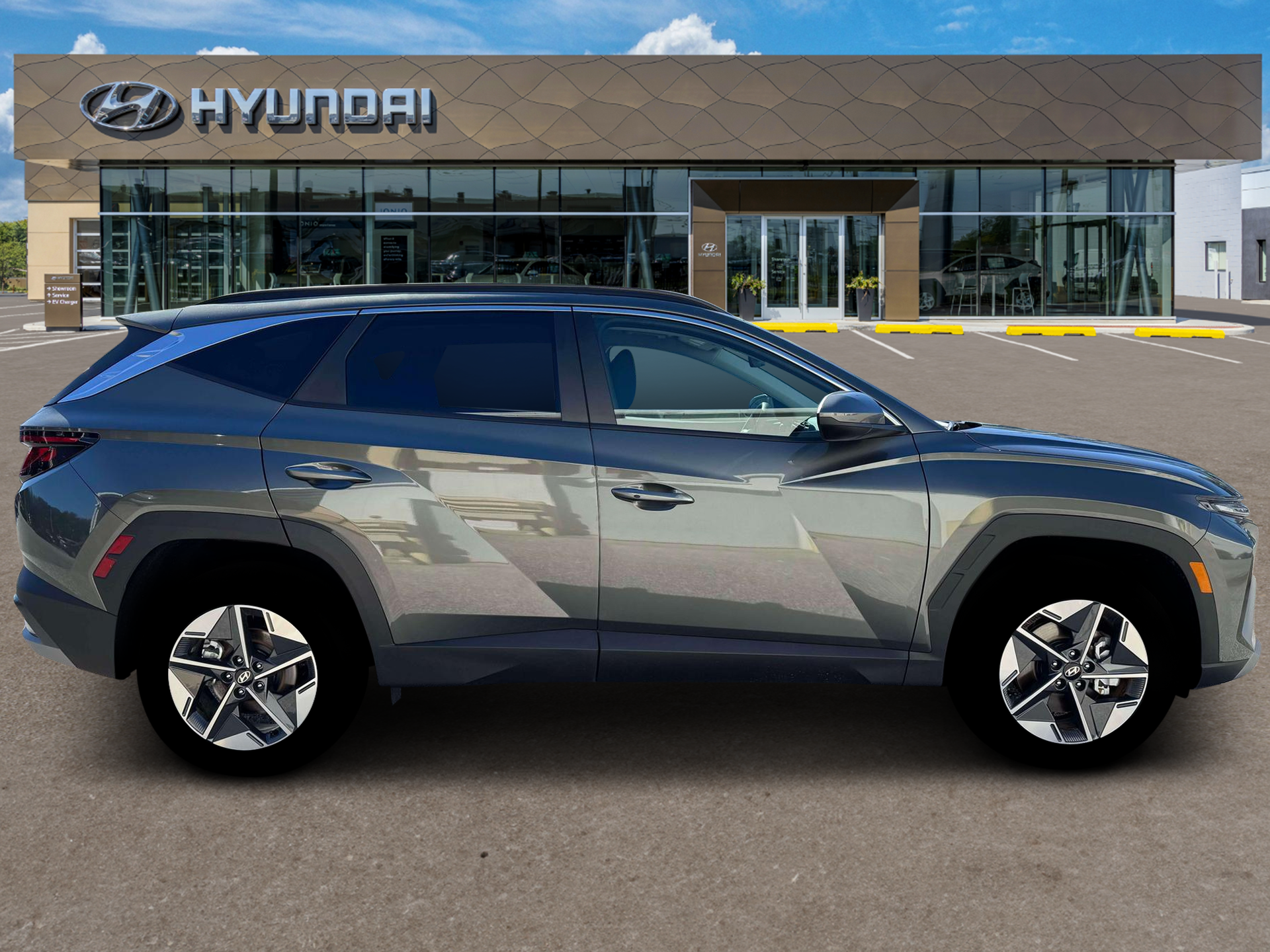 2026 Hyundai TUCSON HYBRID SEL AWD