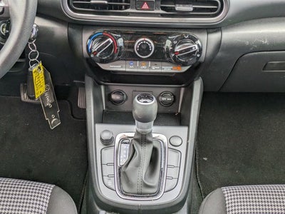 2023 Hyundai KONA SE