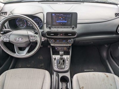 2022 Hyundai KONA SEL
