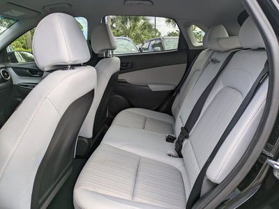 2023 Hyundai KONA SEL