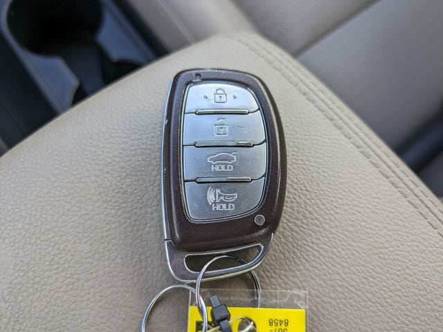 2019 Hyundai ELANTRA Limited