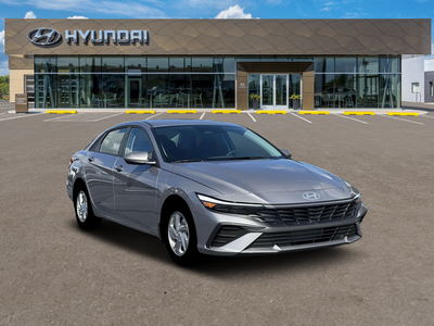 2026 Hyundai ELANTRA SE