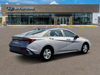 2026 Hyundai ELANTRA SE