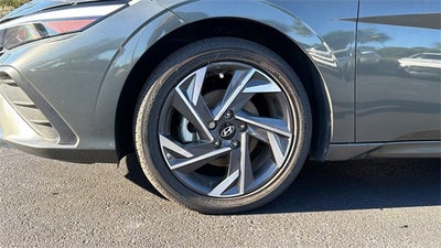 2025 Hyundai ELANTRA HYBRID SEL Sport