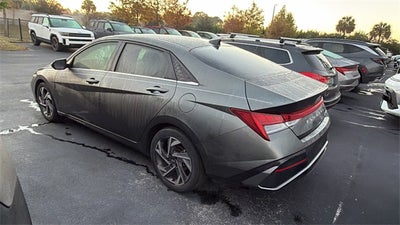 2025 Hyundai ELANTRA Limited