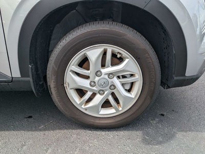 2025 Hyundai VENUE SE