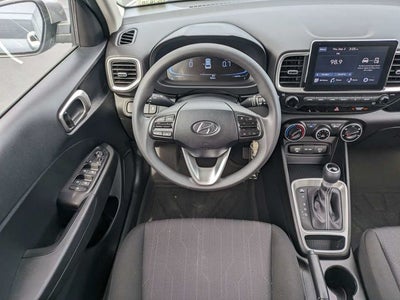 2025 Hyundai VENUE SE