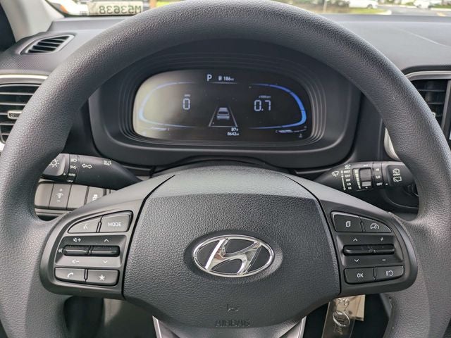 2025 Hyundai VENUE SE