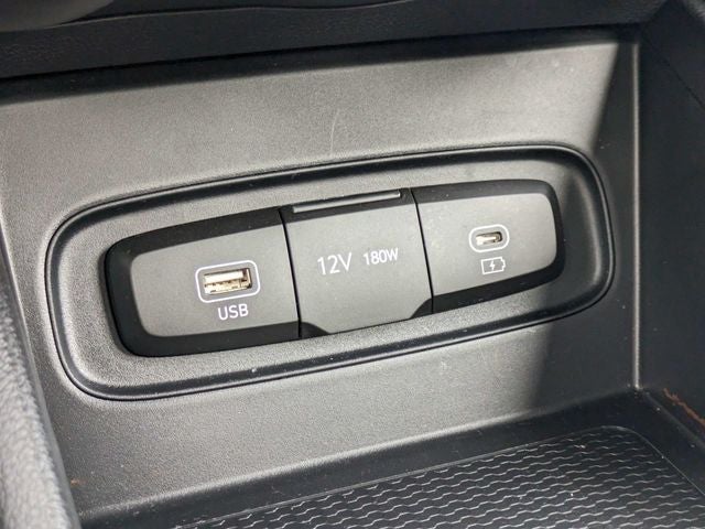 2025 Hyundai VENUE SE