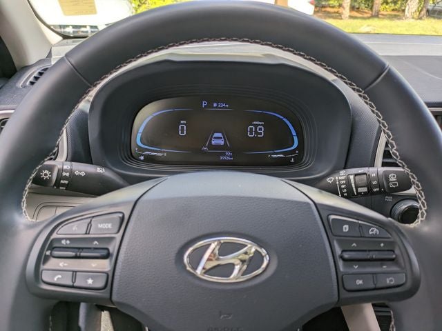 2023 Hyundai VENUE Limited