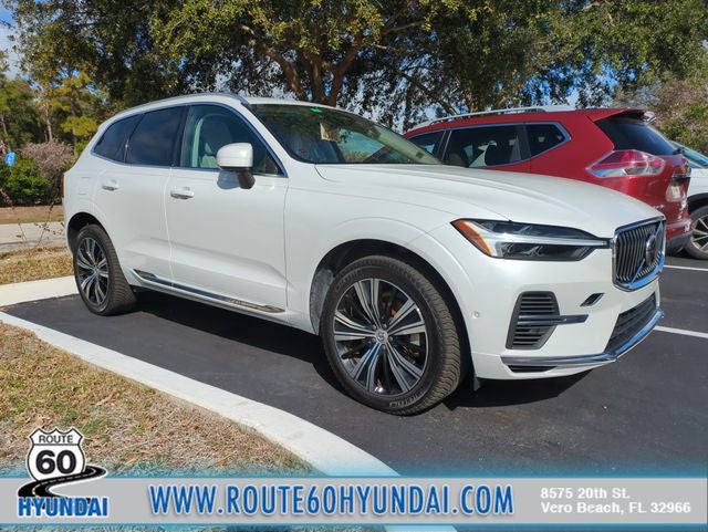 2022 Volvo XC60 Recharge Plug-In Hybrid T8 Inscription