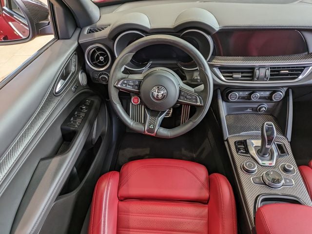 2024 Alfa Romeo Stelvio Quadrifoglio